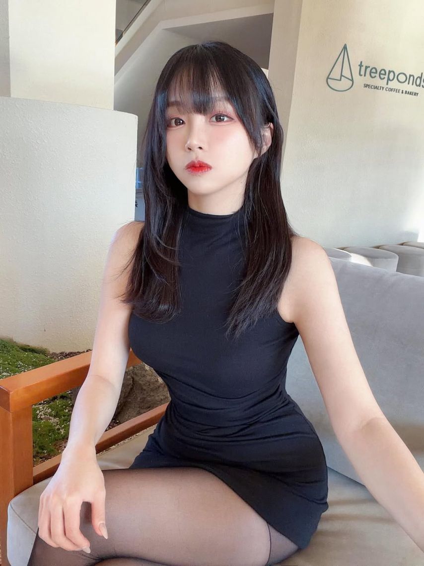 코코 김아영 검스1_1.jpg