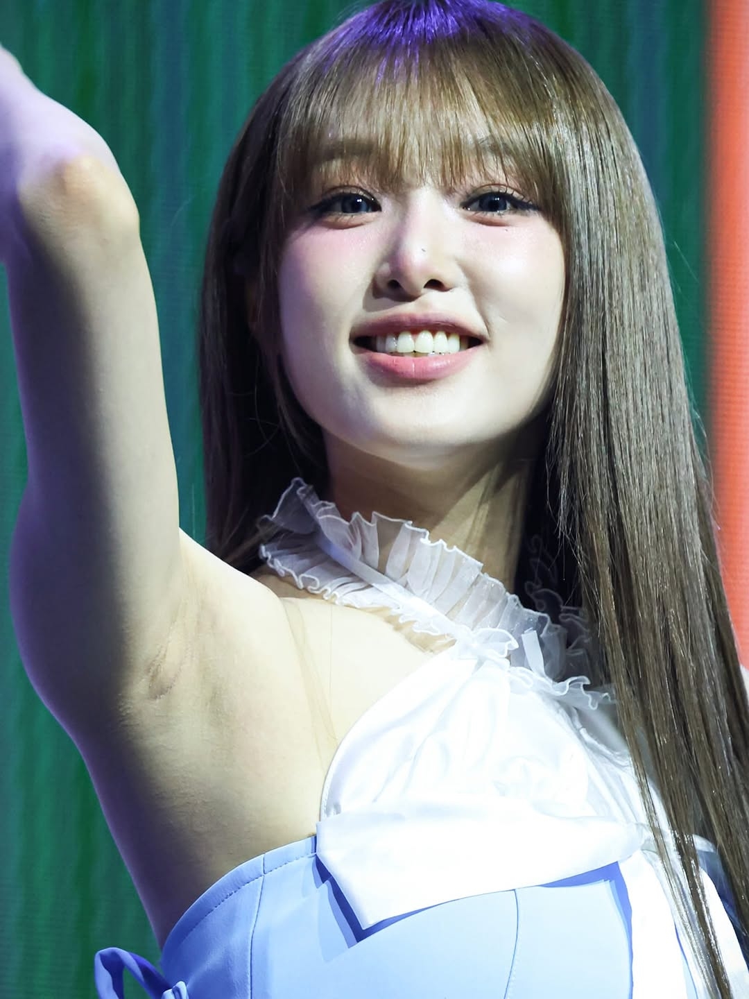 최예나 겨드랑이_124066_1.jpg