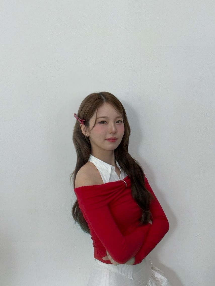 니쥬 (NiziU) 아야카1_3.jpg