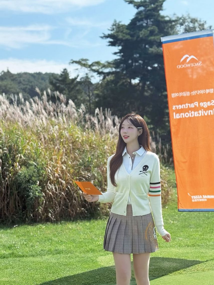 진달래 아나운서1_3.jpg