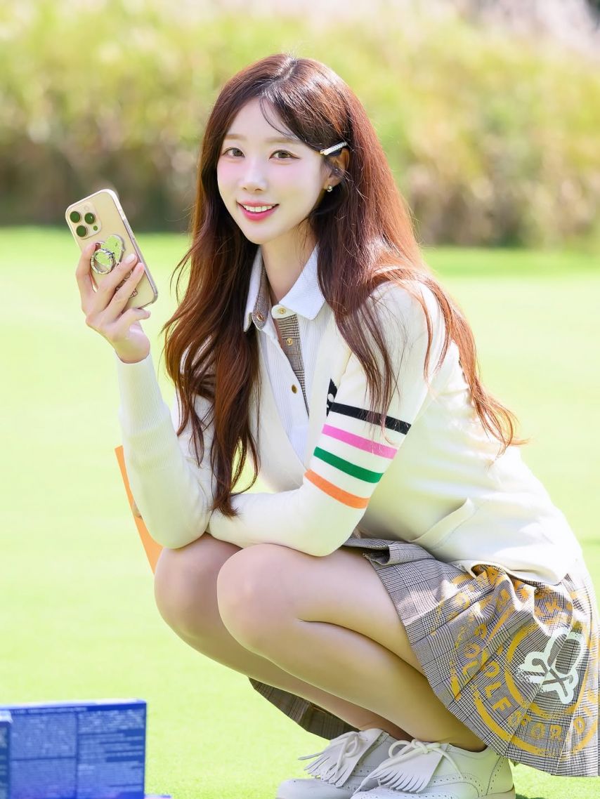 진달래 아나운서1_1.jpg