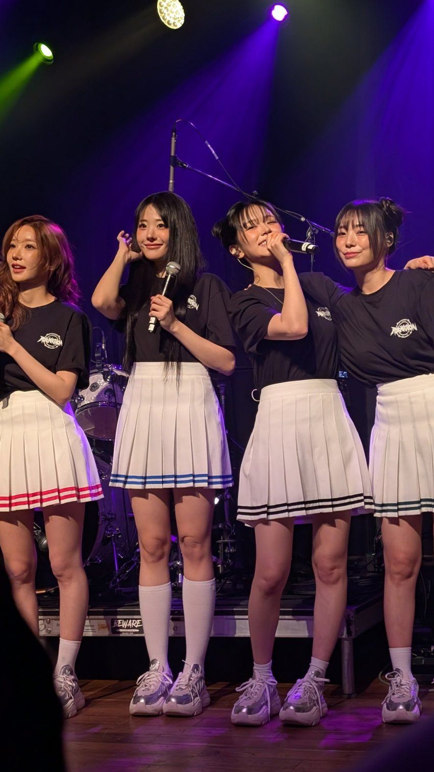 QWER 애틀랜타 공연1_2.jpeg