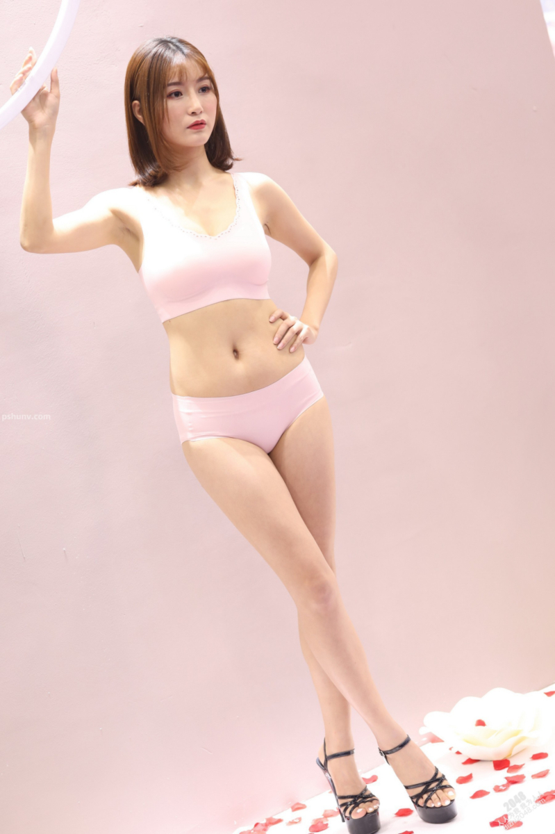 model-6.jpg