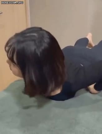 2040662835_lgVUr2yc_Honeycam-C4A1BEEEB8AEB4F5_C0B1BFB5BCAD.gif