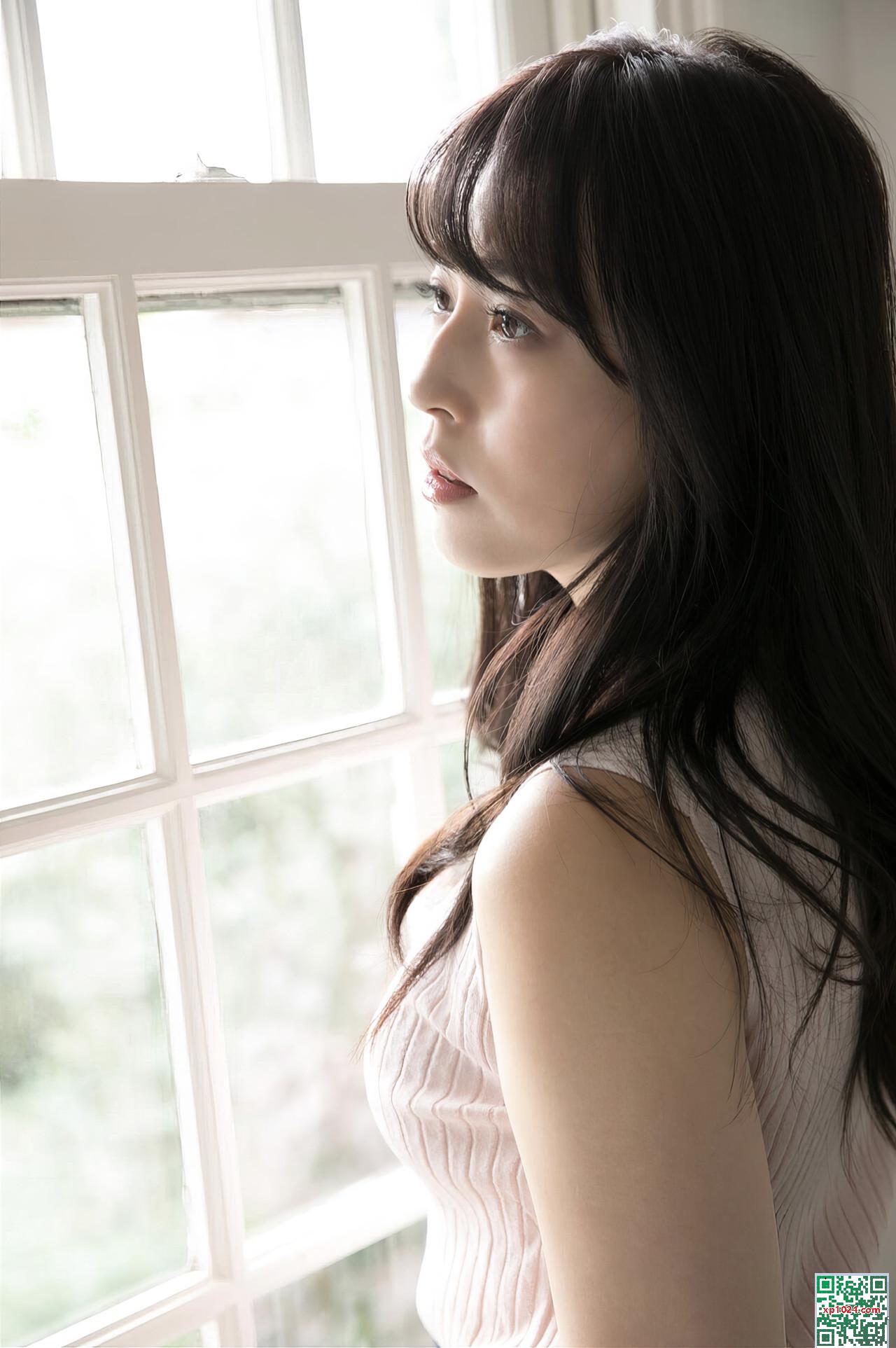 Usui Shiori-1-아나운서.jpg