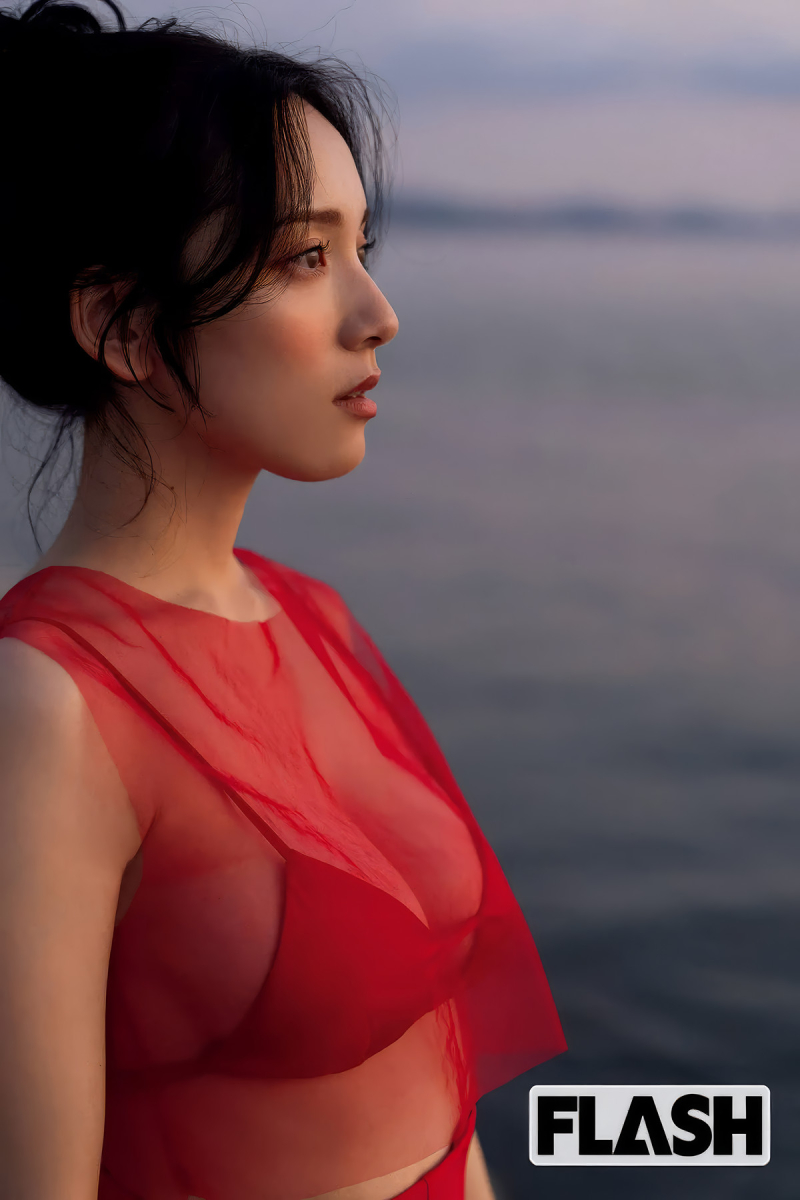 Tomaru Sayaka-6.jpg