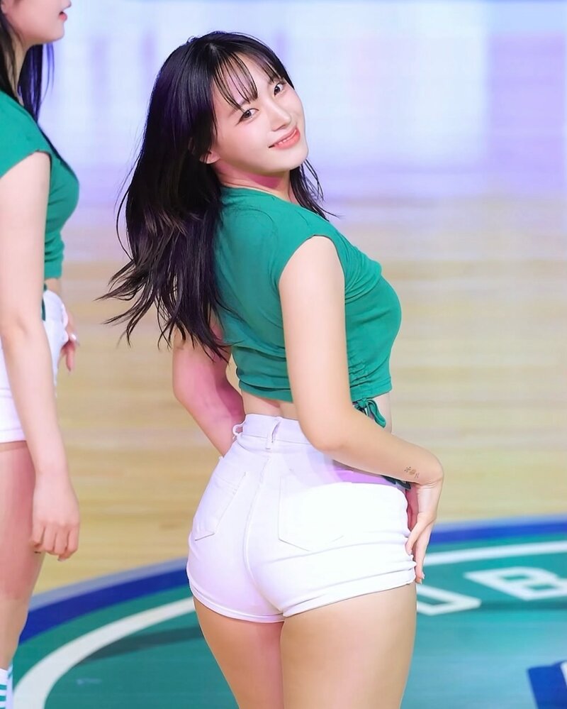 치어리더 하지원1_3.jpg