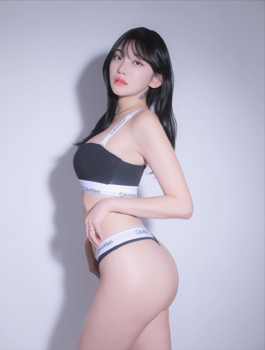 미스맥심 첼설아 언더웨어 프로필1_2.jpeg