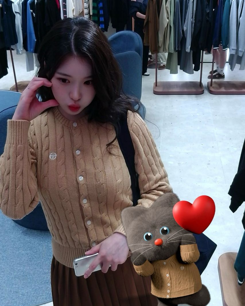 김지은(zeunique_)1_21.jpeg