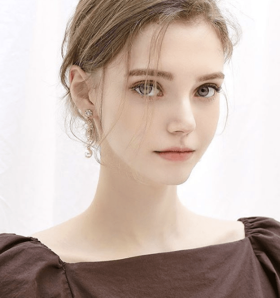 Chloe (32).png