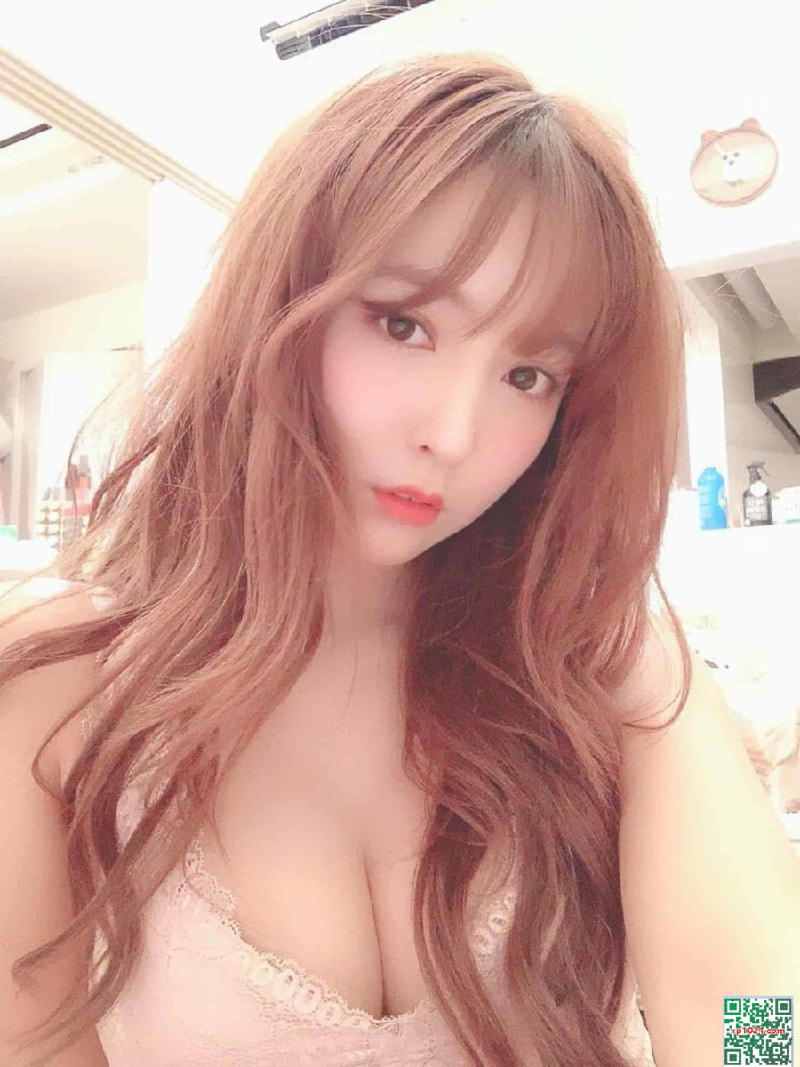 Mikami Yua-8.jpg