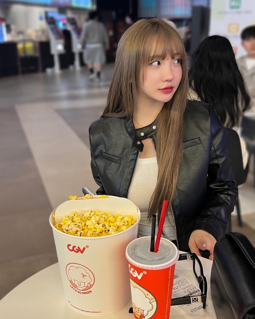 손예은1_3.jpeg