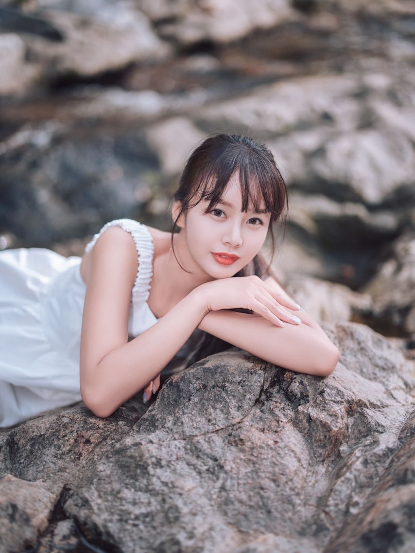유니(yu.ni_zzang)1_4.jpeg