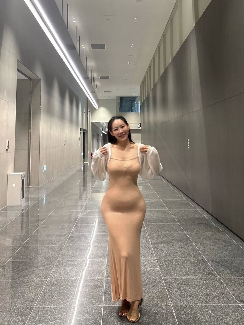 Sun_ssilver 몸매 라인 지림1_3.jpg
