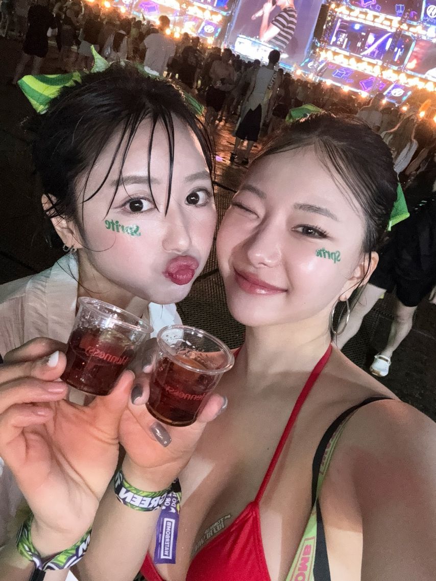 이규리 (ggyul_luck) 워터밤1_11.jpeg