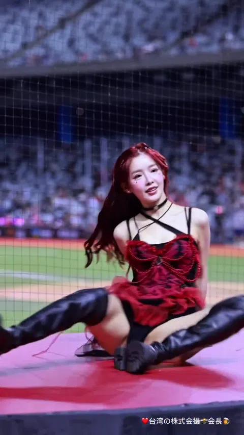 Taiwan cheerleader_015.webp
