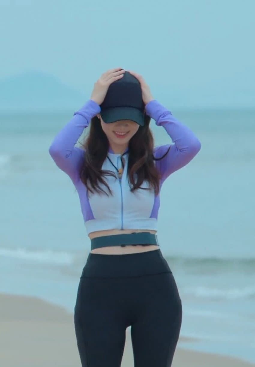 솔로지옥 신지연 골반라인 몸매1_2.jpg