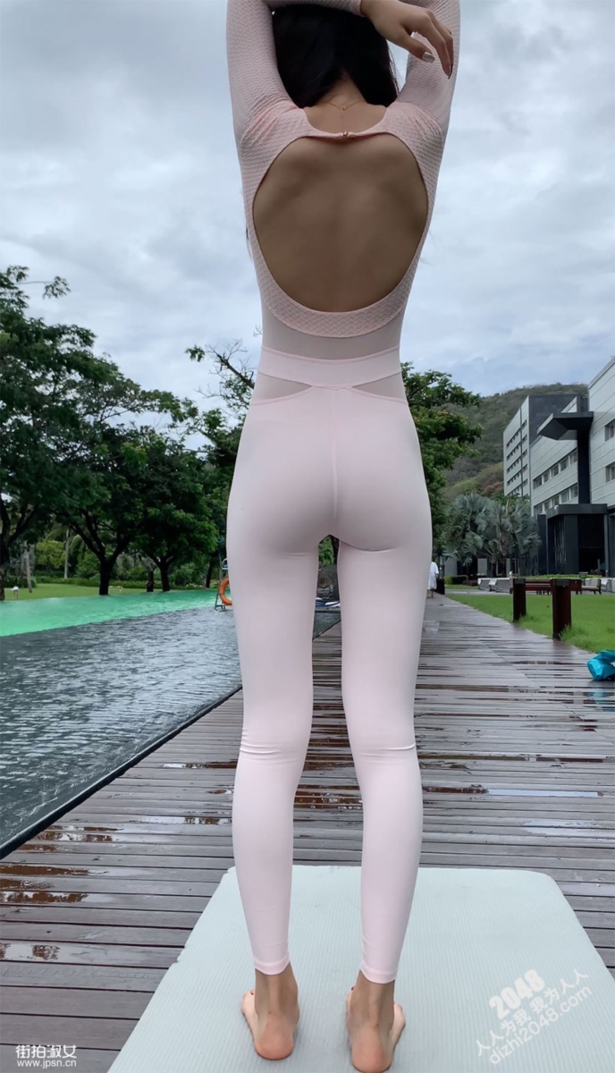 Pink Teiz-3.jpg