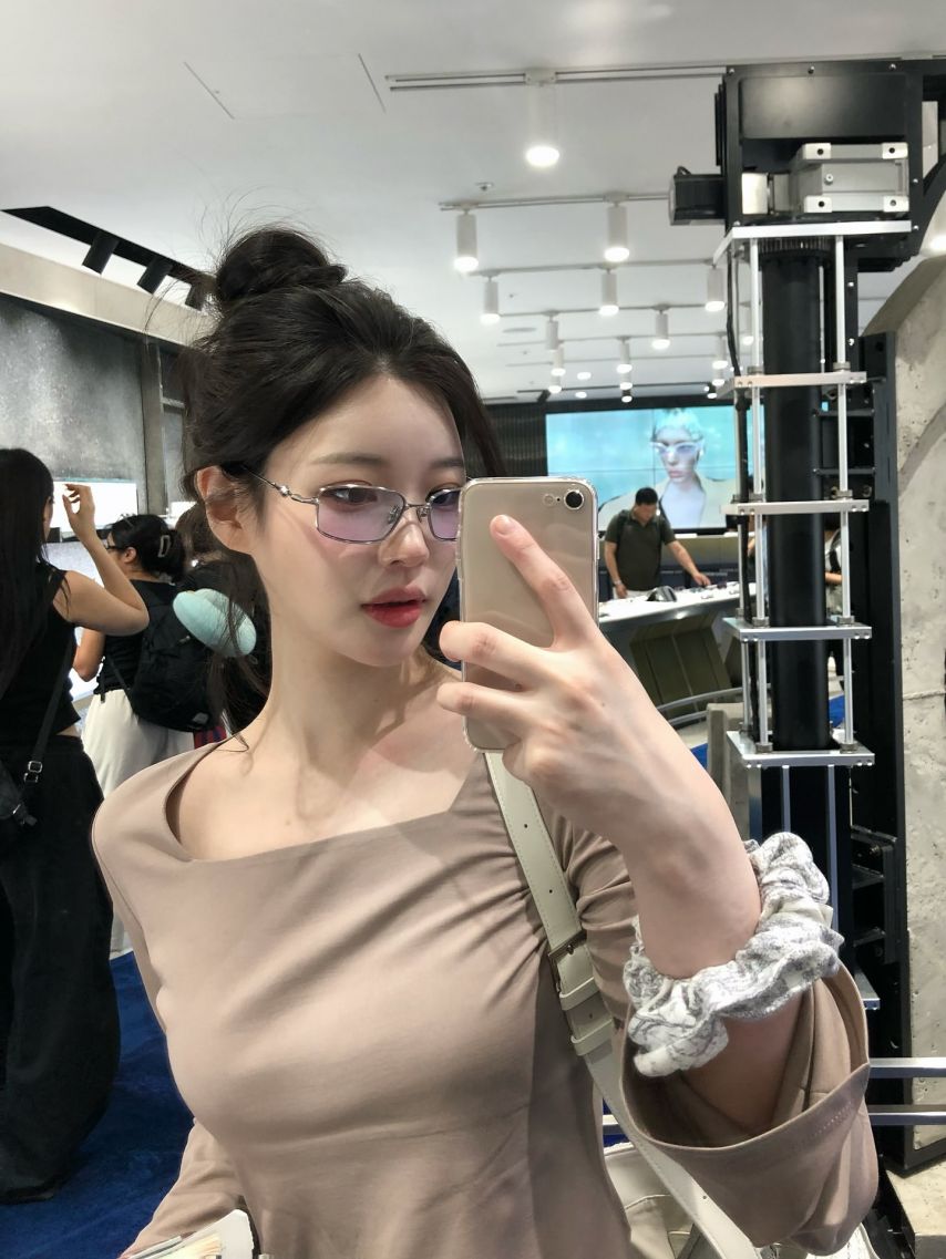 김지은(zeunique_)1_1.jpeg