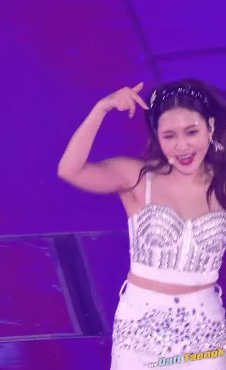 redvelvet-20191204-224308-005.gif