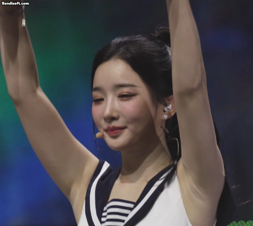 트리플에스 김유연(250712 콘서트)_119178_9.webp