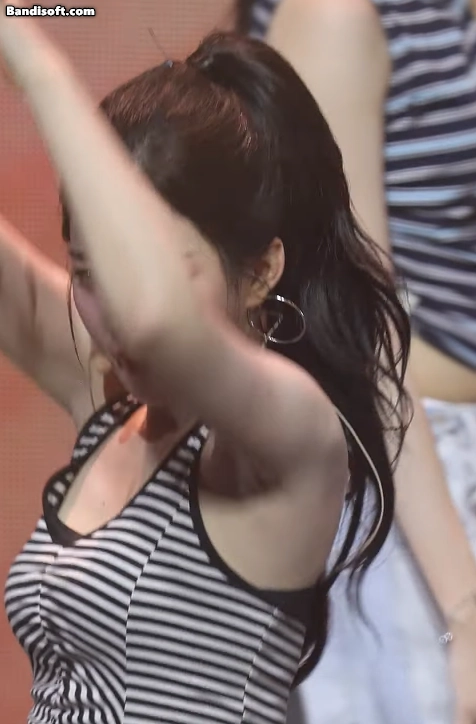 트리플에스 김유연(250712 콘서트)_119178_8.webp