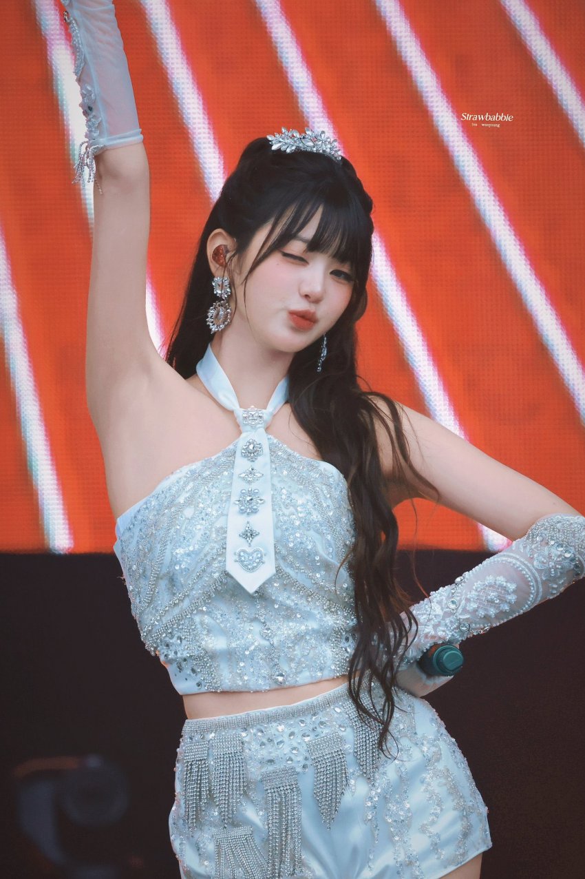 장원영_118614_4.jpg
