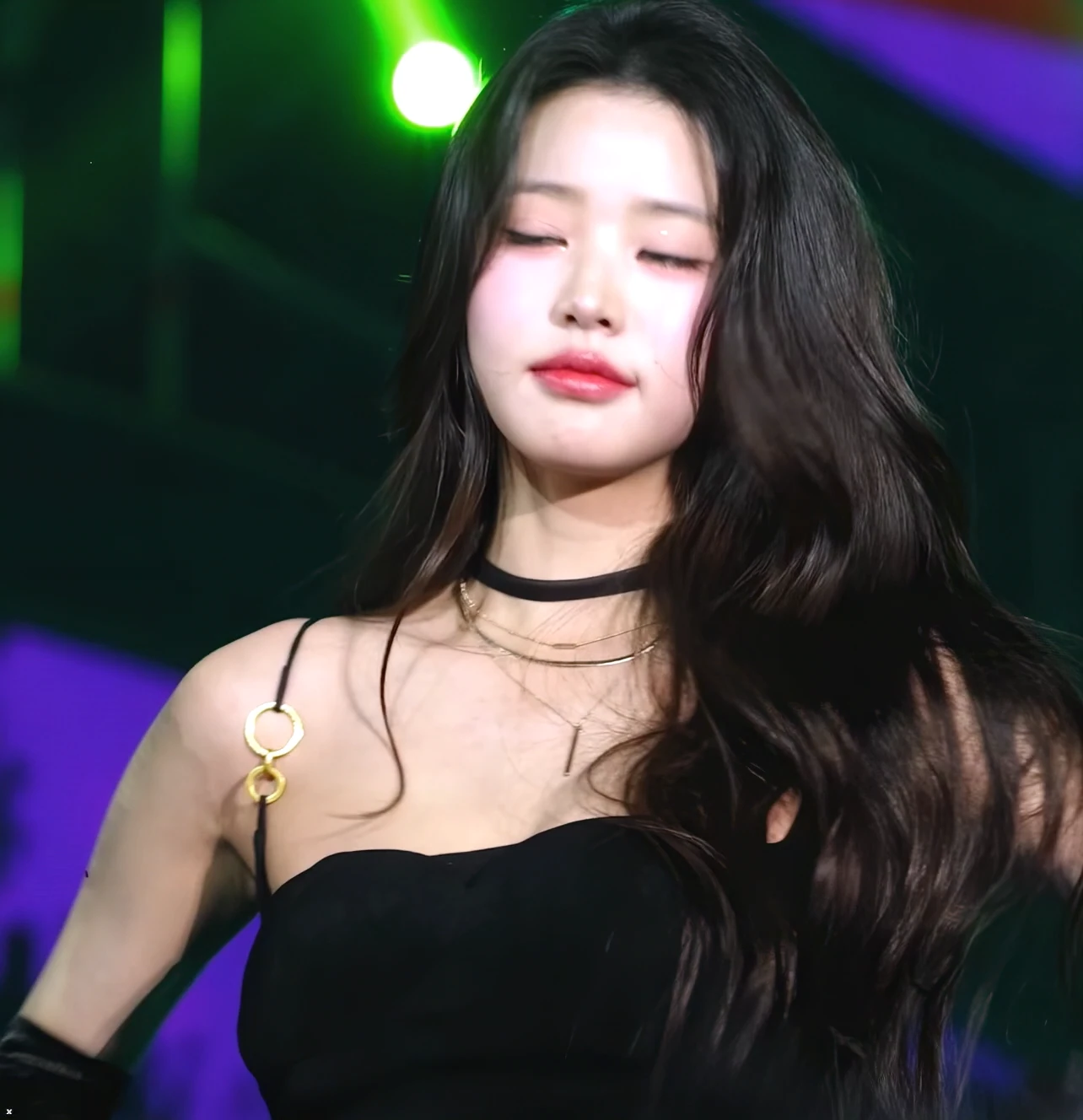 원영 3장_110817_2.webp