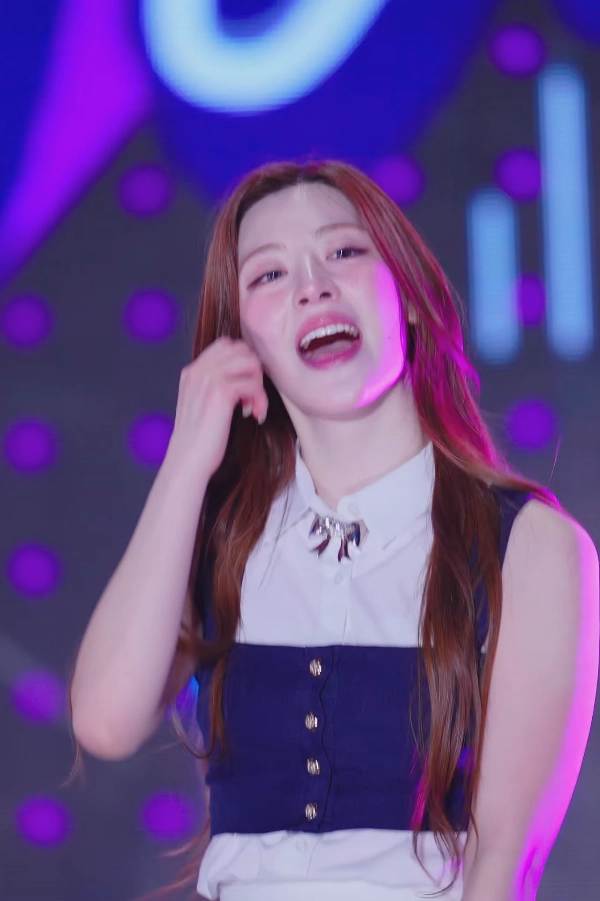 스테이씨 세은 8장.webp_116862_5.webp
