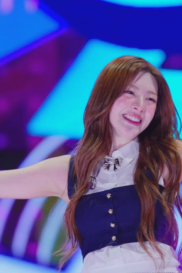 스테이씨 세은 8장.webp_116862_6.webp
