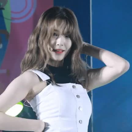 1651105598 (2).gif