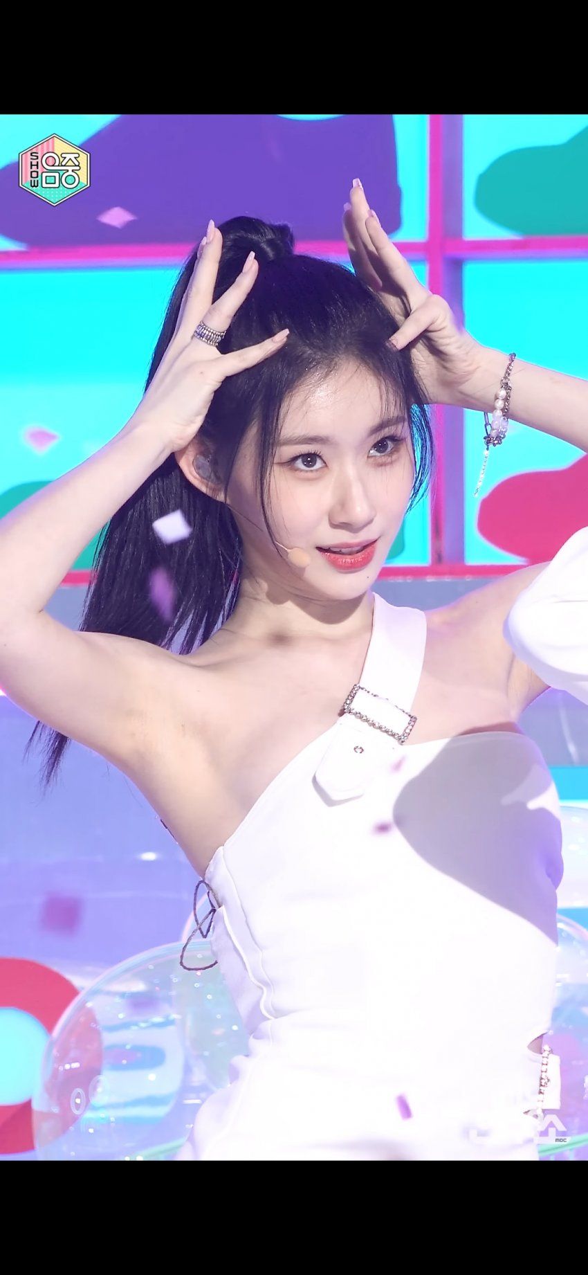 Screenshot_20230120_042227_YouTube.jpg