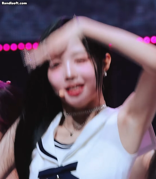 트리플에스 김채원(250712 콘서트)_119179_5.webp