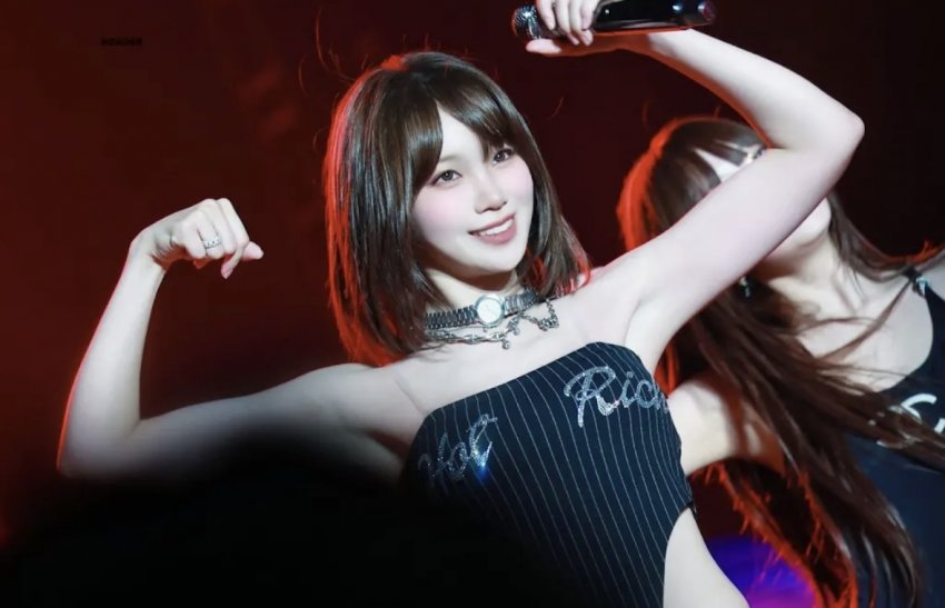 르세라핌 김채원_119021_2.jpeg