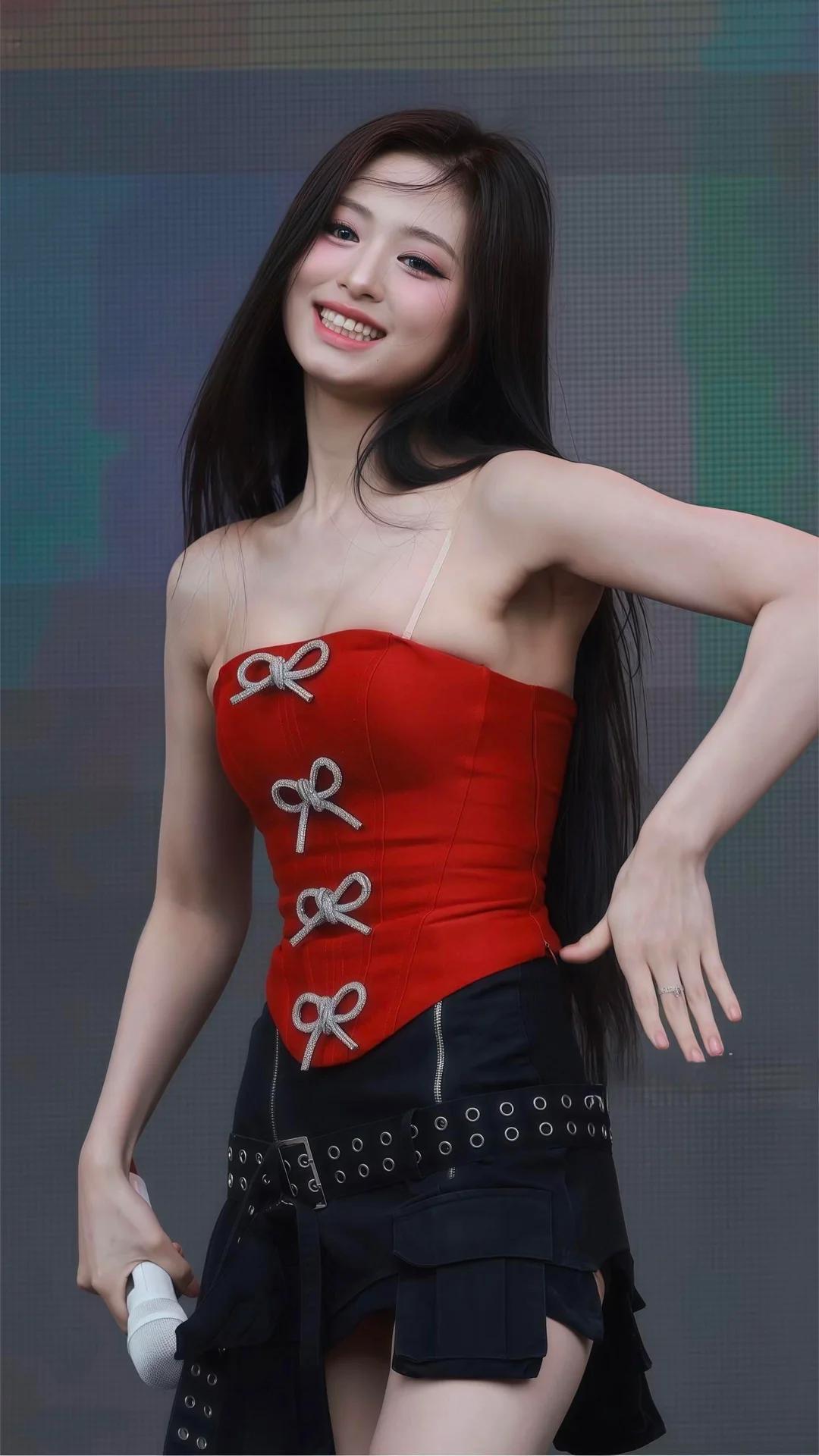 베이비몬스터 아현 치명적인 그곳_117779_3.webp.jpg