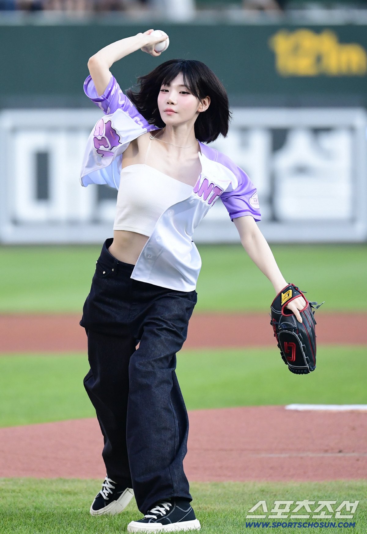 트리플에스 김나경 겨드랑이 1장_120029_1.jpeg