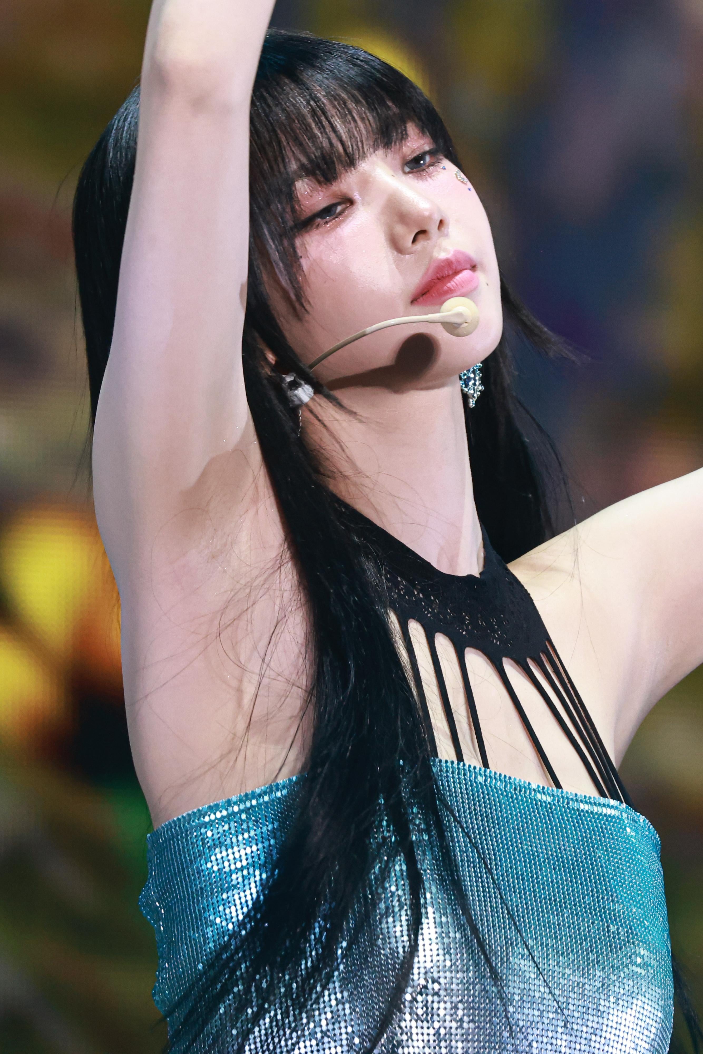에스파 카리나 겨드랑이_119181_3.jpg