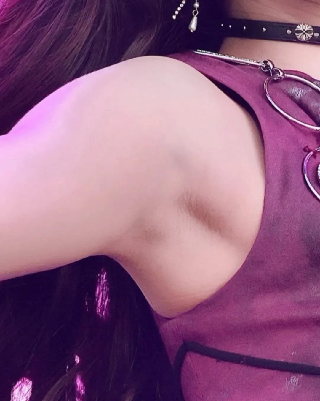 아이브 장원영 확대 겨드랑이_119024_2.jpg