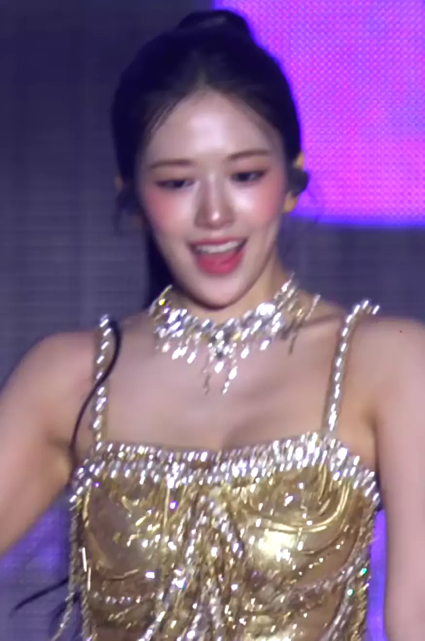 아이브 안유진 겨드랑이_123740_1.webp