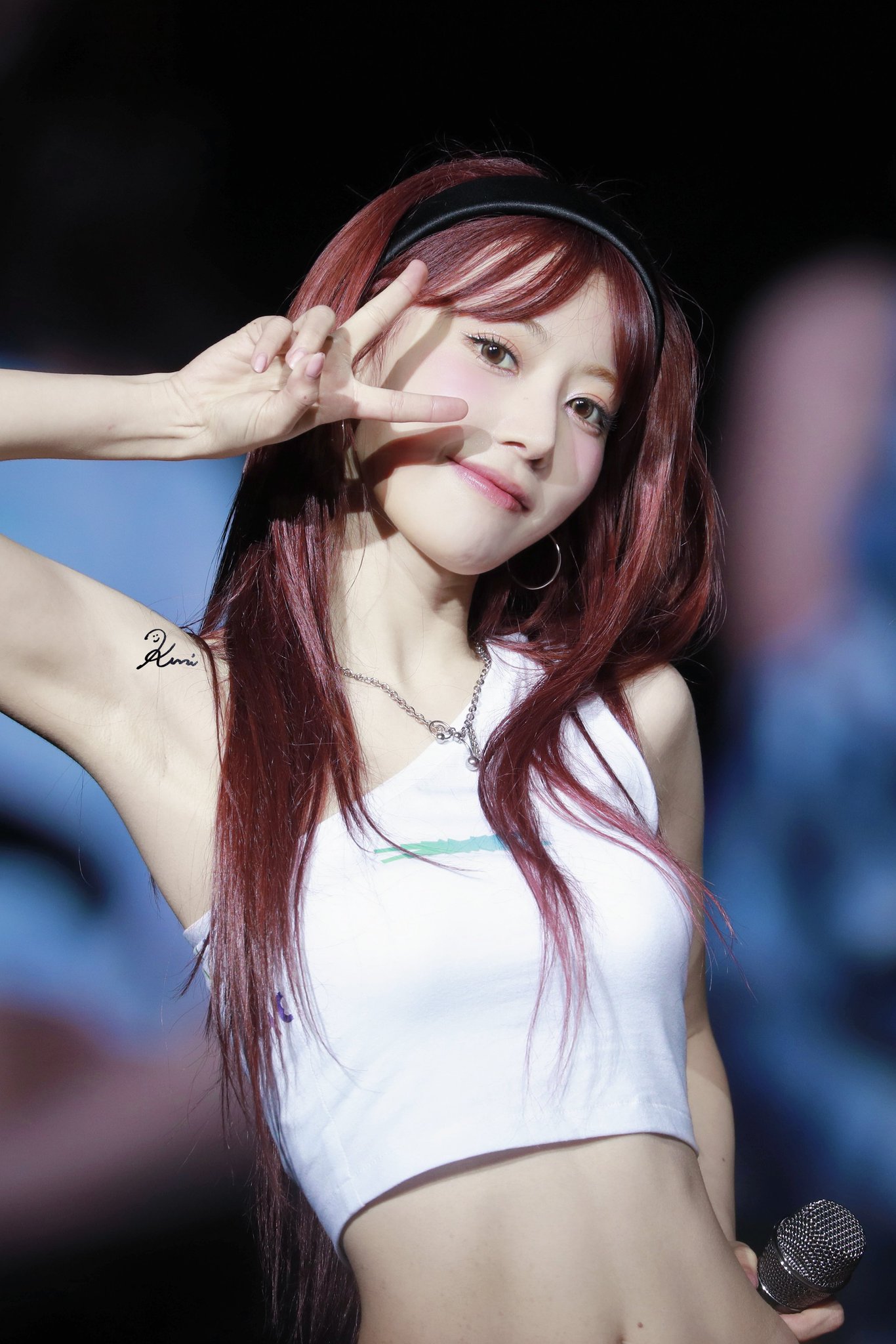 250725 김채원 사쿠라 허윤진 홍은채_119182_2.jpg