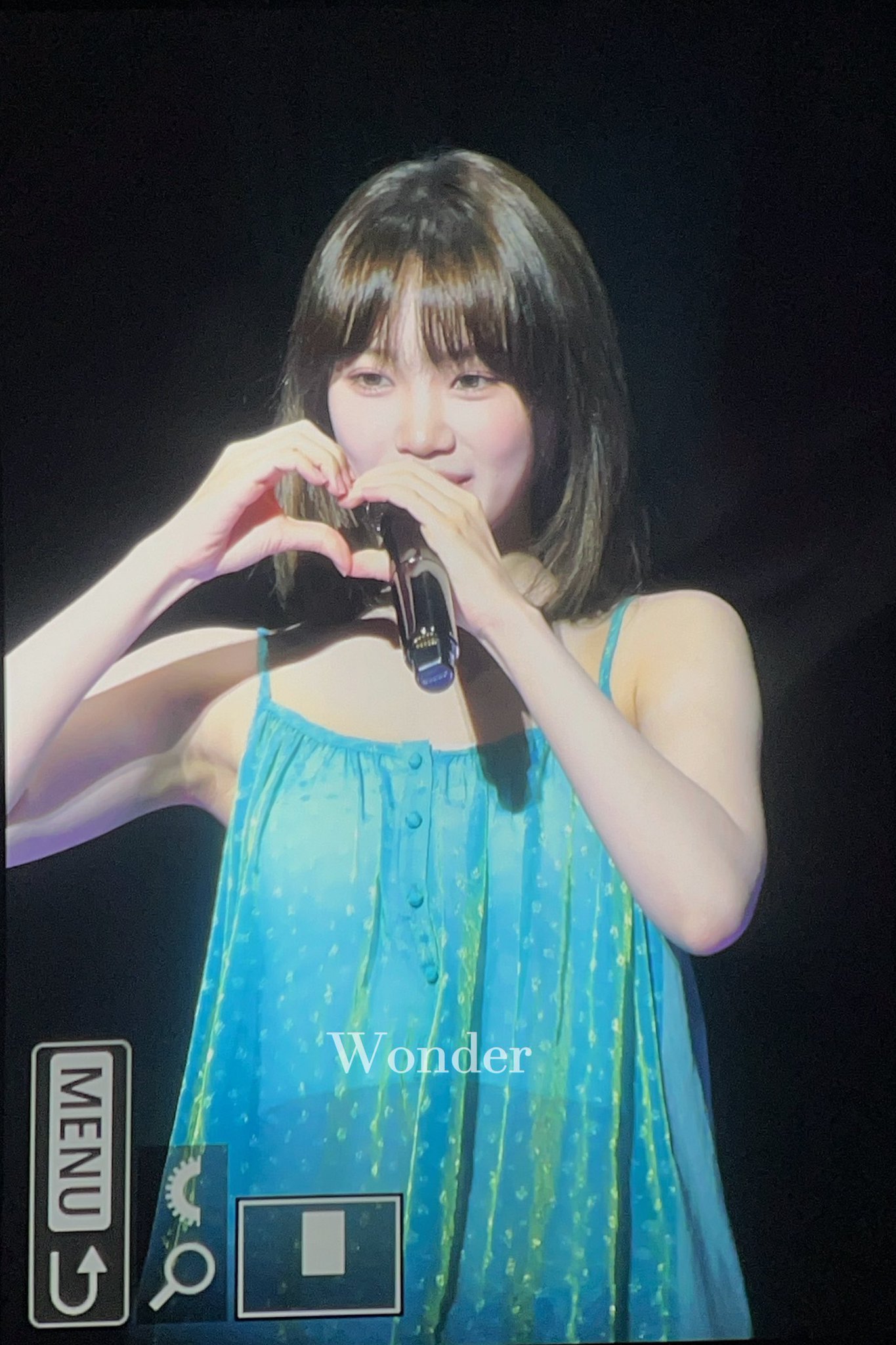 250725 김채원 사쿠라 허윤진 홍은채_119182_4.jpg