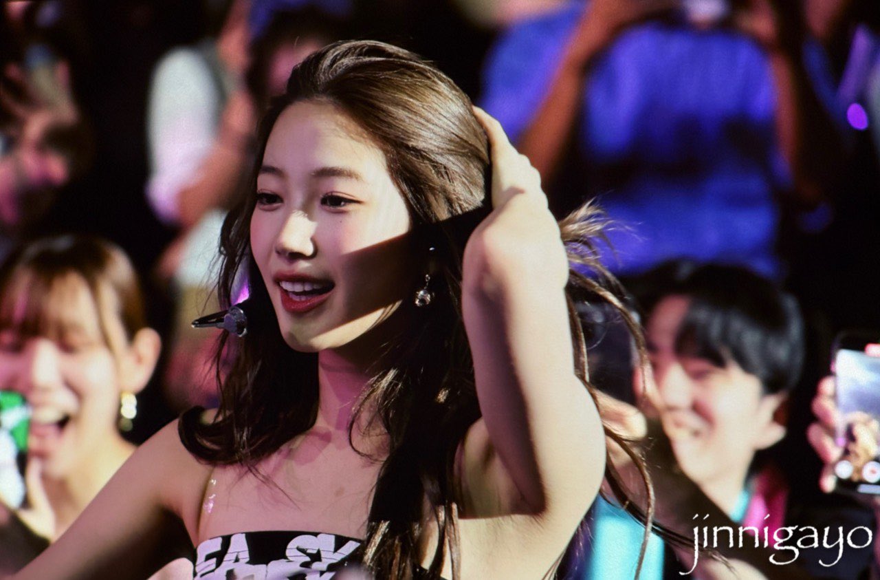 250612 사쿠라 허윤진 카즈하_117363_5.jpg