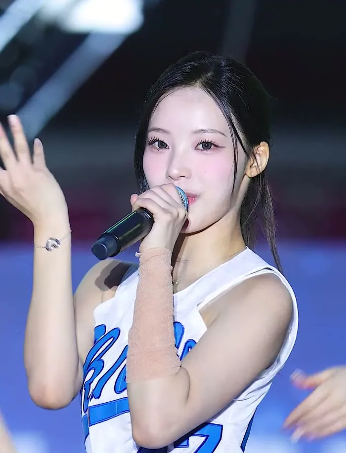리센느 원이 민소매_116776_1.webp