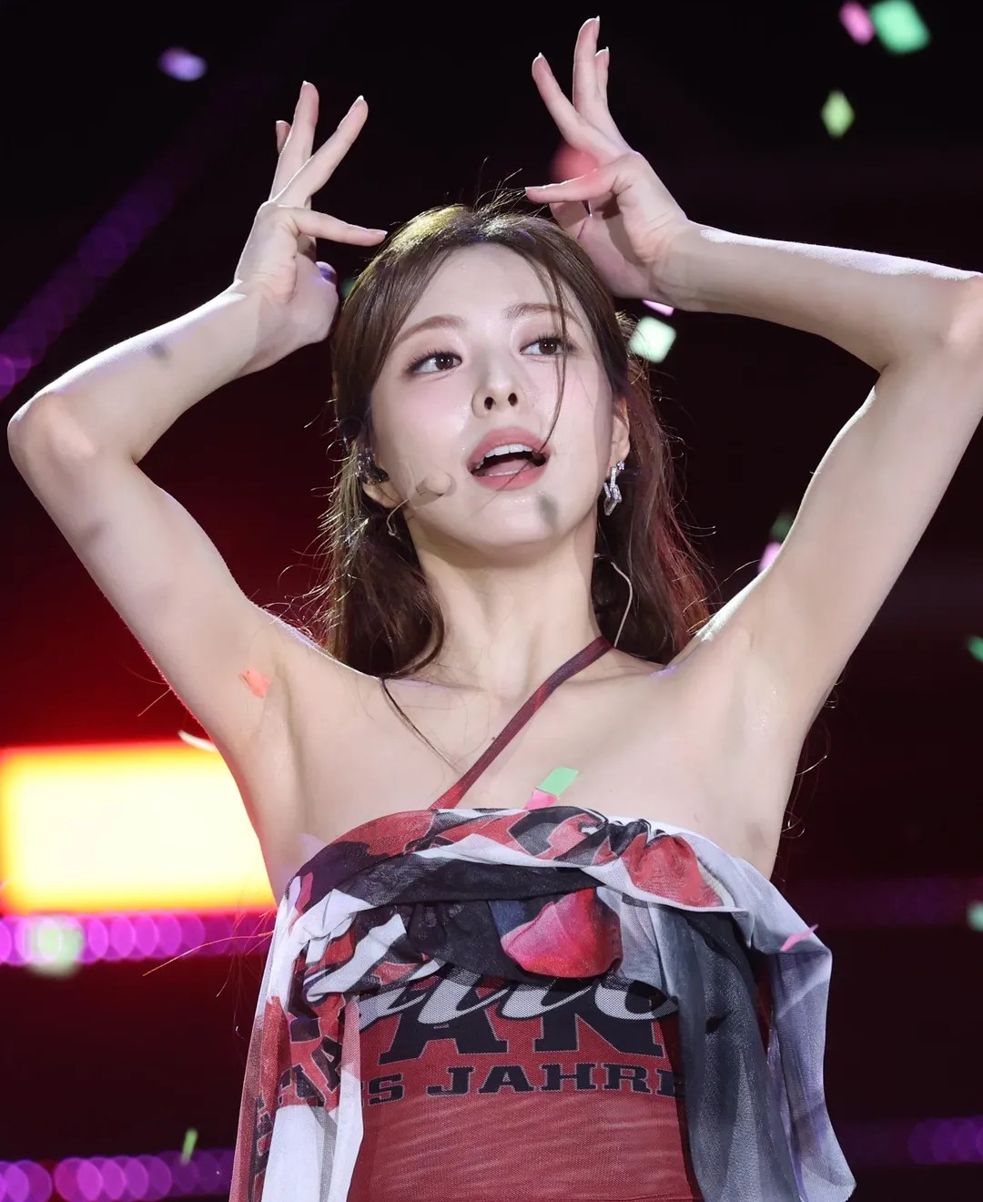 있지 유나 확대샷_116690_1.jpg