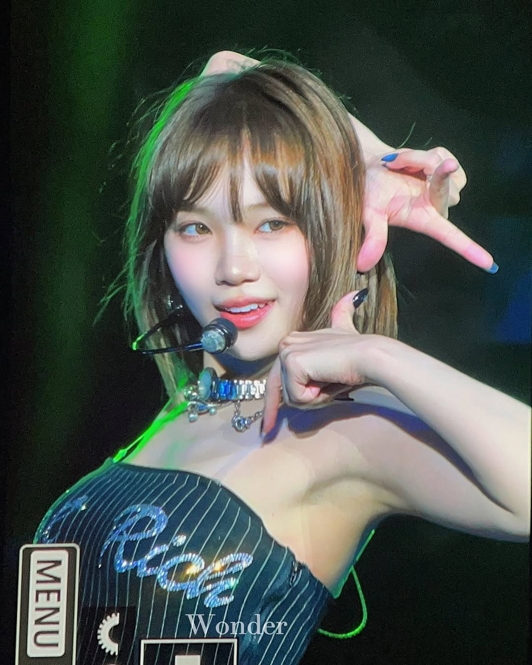 르세라핌 김채원 겨드랑이_119188_1.jpg
