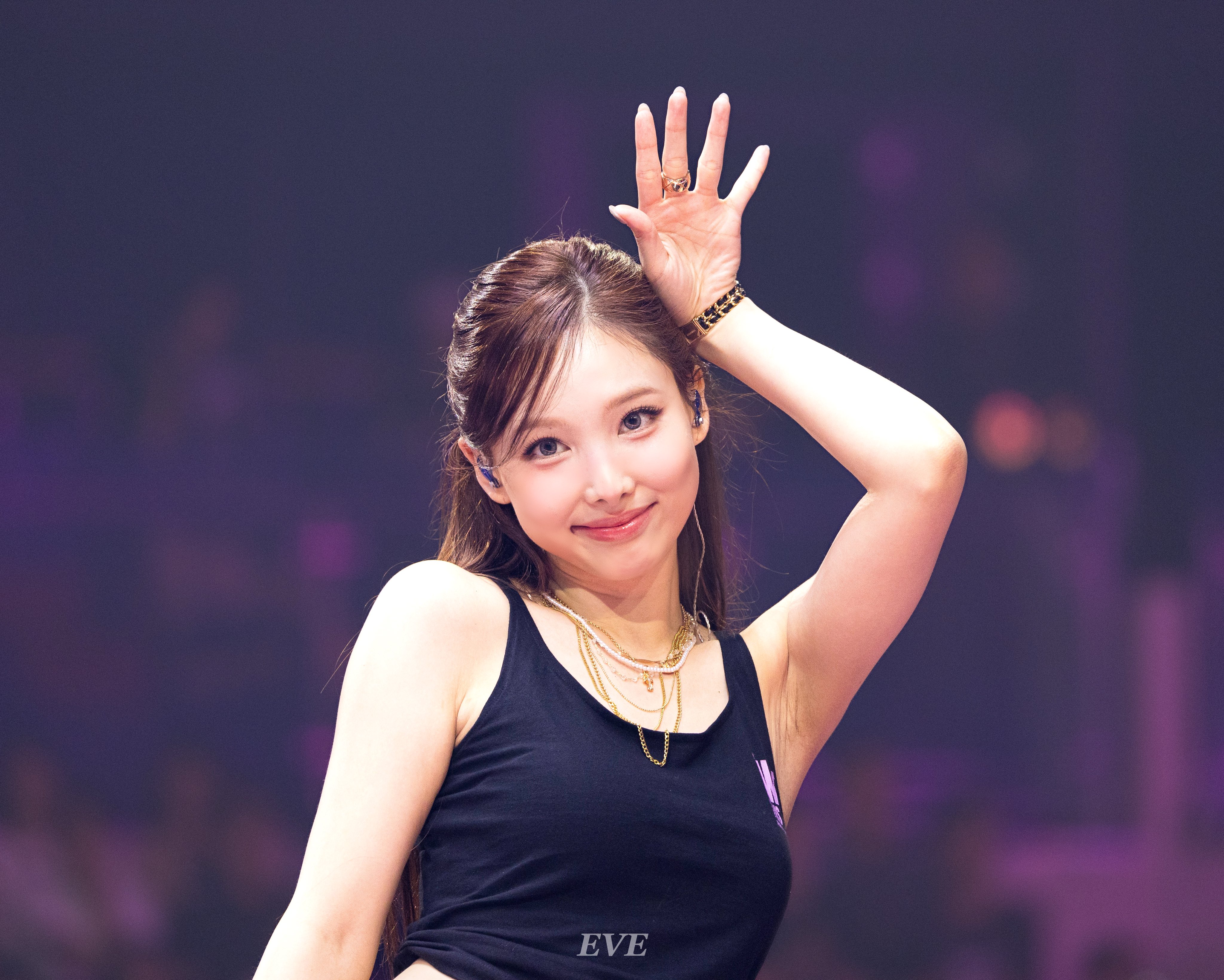 250720 미나 지효 나연_119028_6.jpg