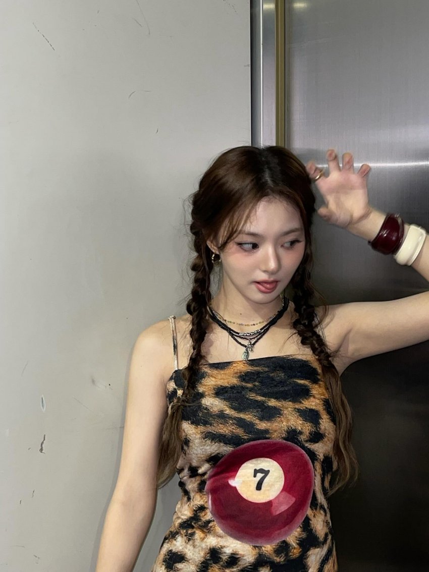 프로미스나인 이나경_118188_2.jpg
