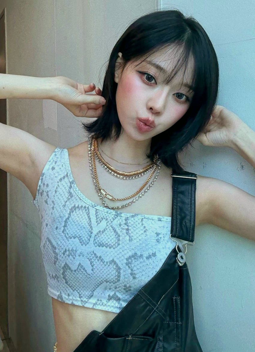 뽀뽀마려운 윈터_118678_1.jpg