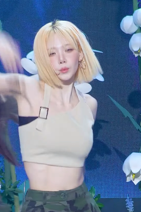 트리플에스 김나경 7장.webp_116445_1.webp