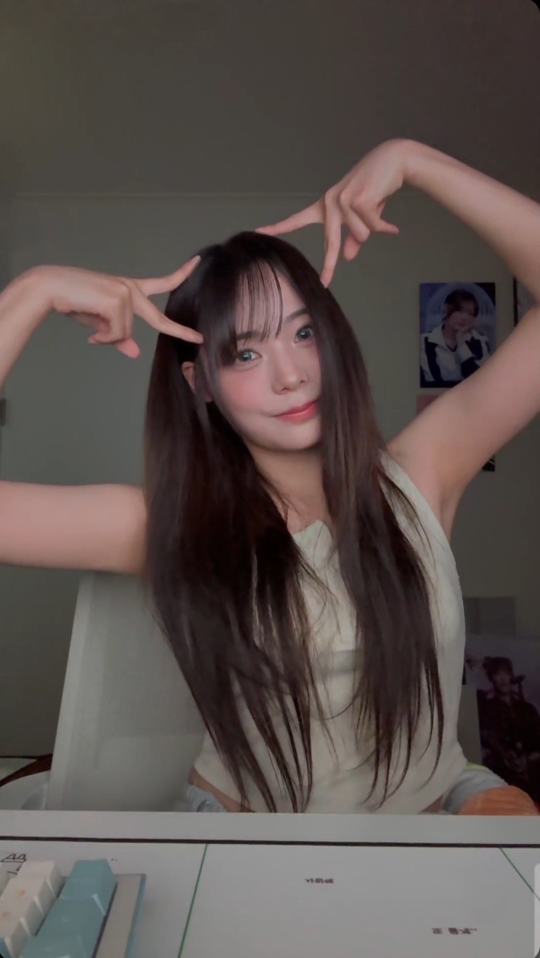 qwer 마젠타 이시연_117651_1.jpg